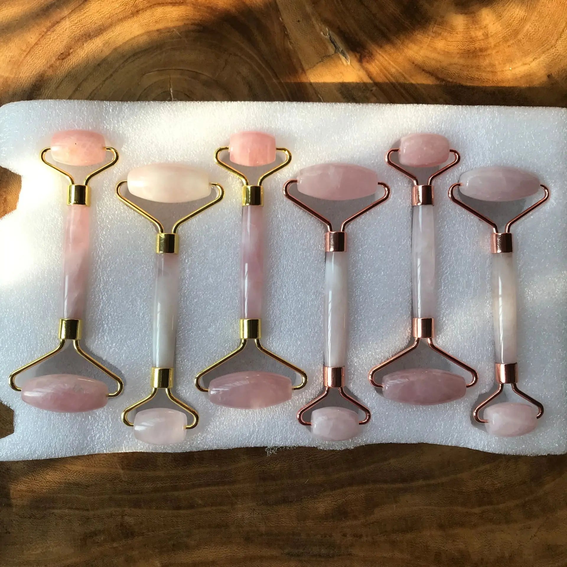 Set Gua Sha y Rodillo Facial — Cuarzo Rosa y Jade Natural con Bolsa de Regalo